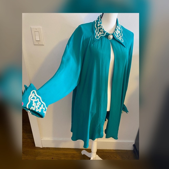 Essence by mail Women's Vintage Open front cape - Picture 2 of 7